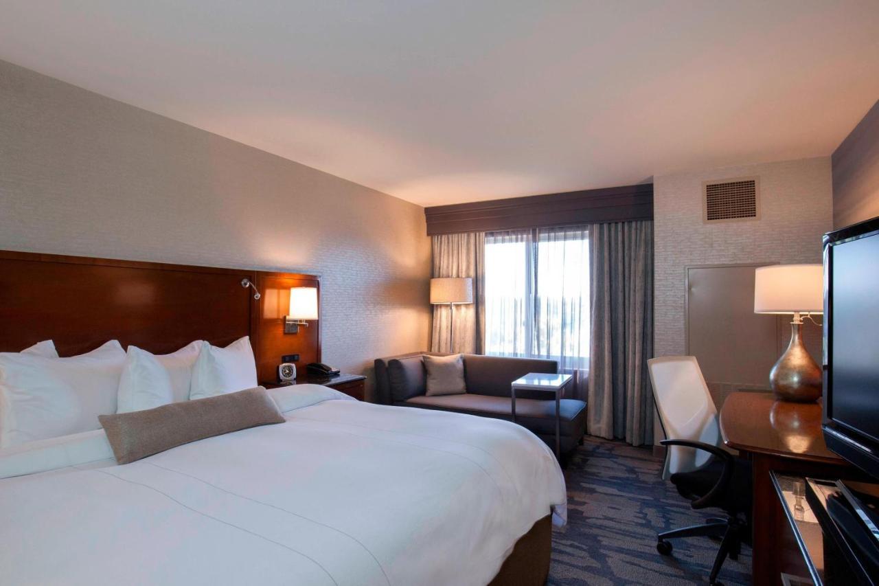 Rochester Airport Marriott Exteriér fotografie